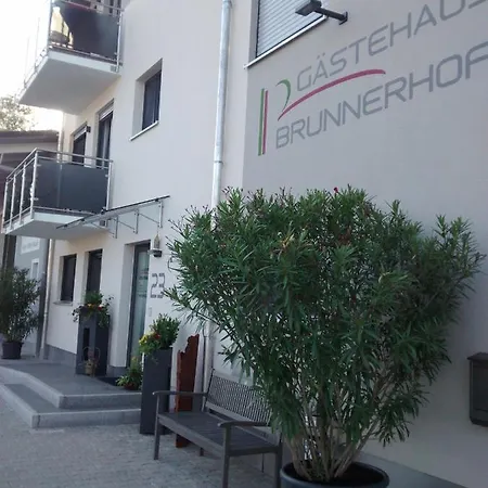 Апарт-отель Gaestehaus Brunnerhof - Айттинг