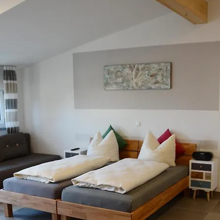 Gaestehaus Brunnerhof - *